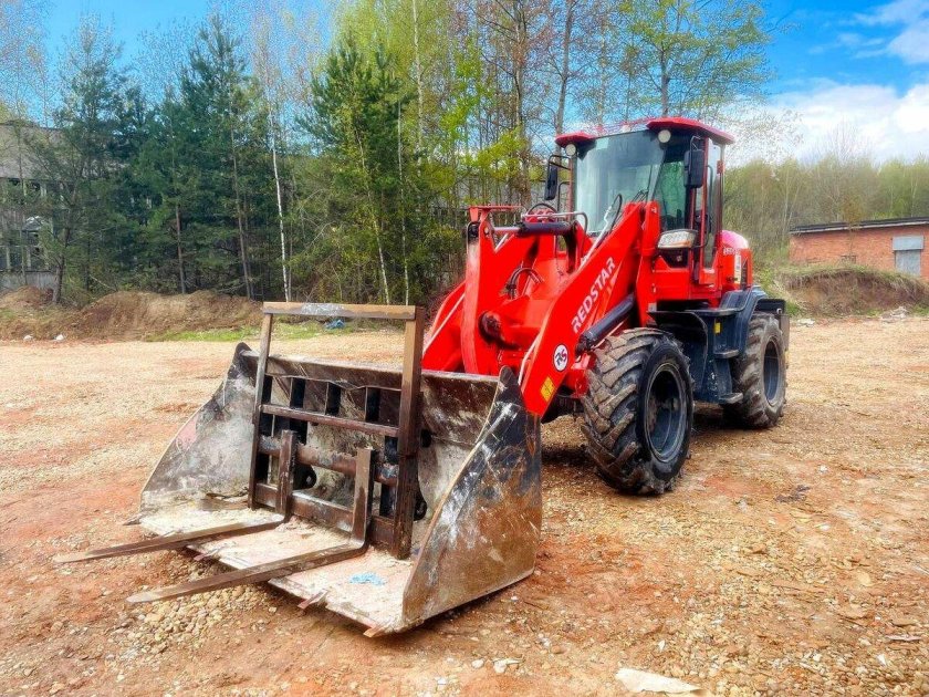 Колесный погрузчик