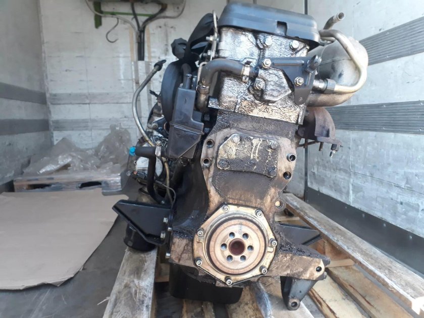 Двигатель Ивеко 2.8