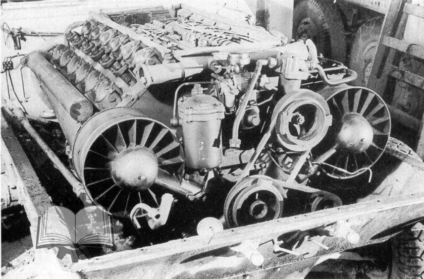 Танковый двигатель