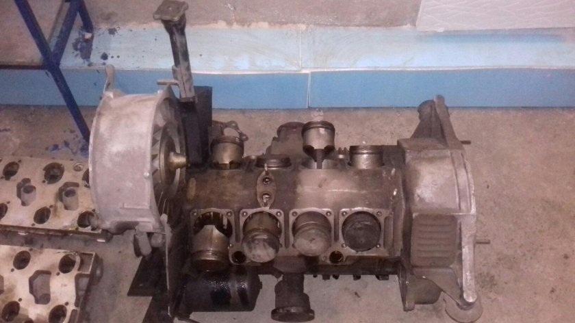 Tatra 613 двигатель