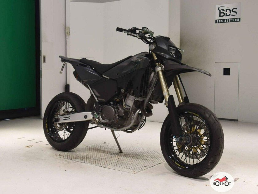 Мотоцикл husqvarna