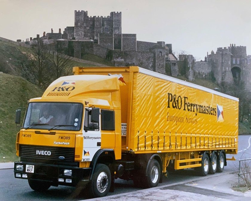 Iveco грузовик