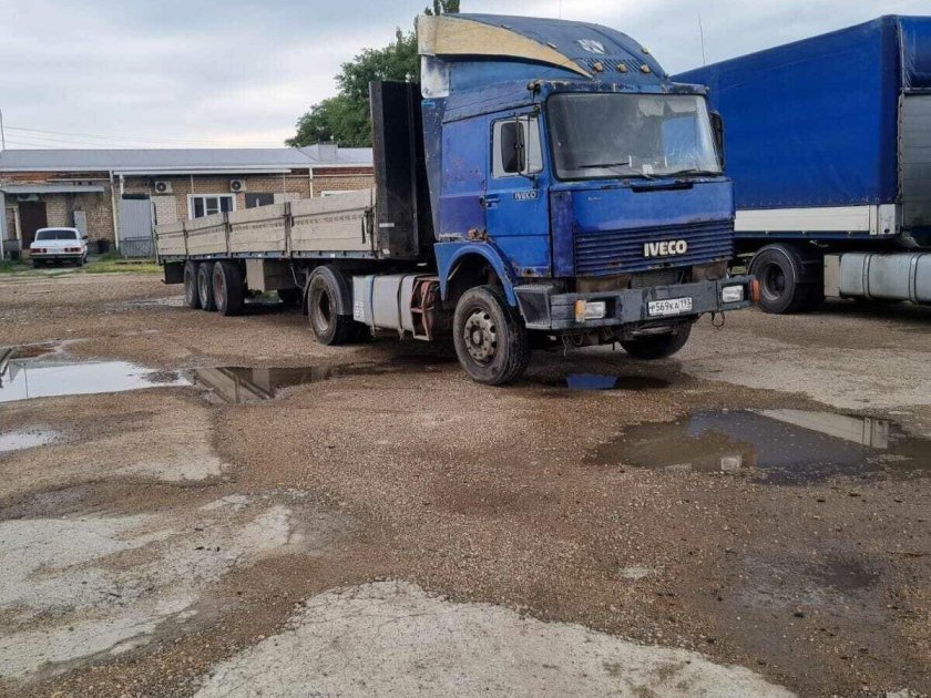 Грузовик iveco