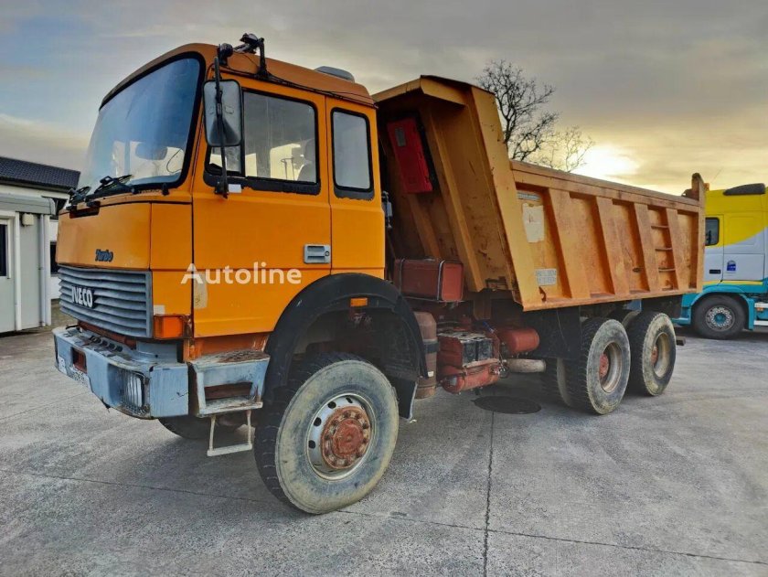 Самосвал ивеко