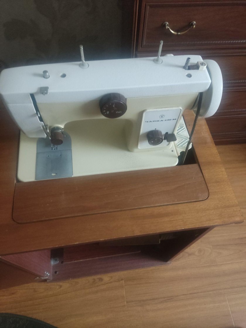 Швейная машина чайка