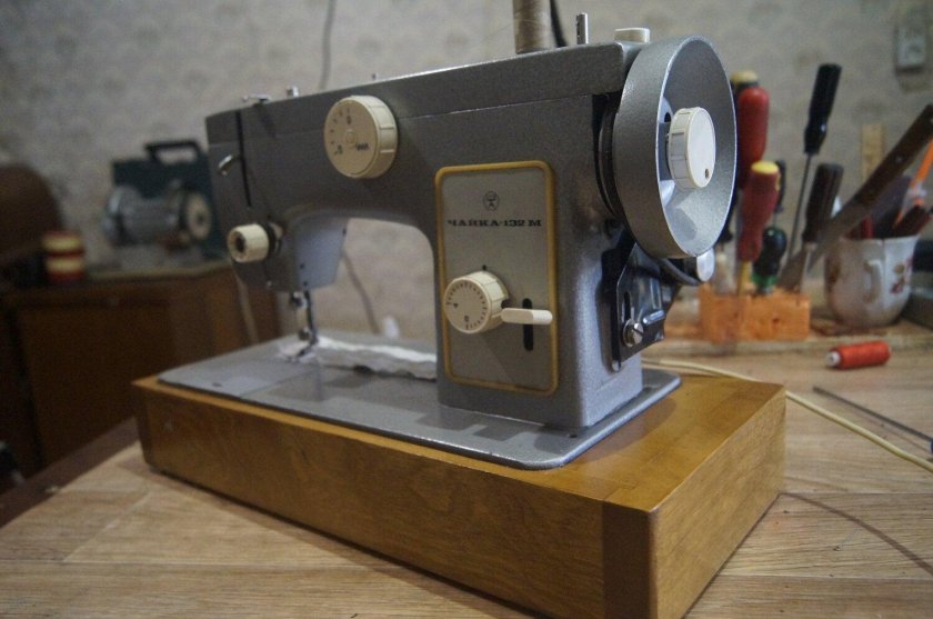Швейная машинка Чайка 124 м