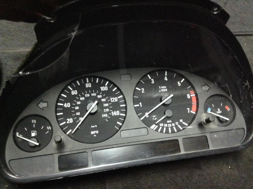 Приборная панель BMW e39