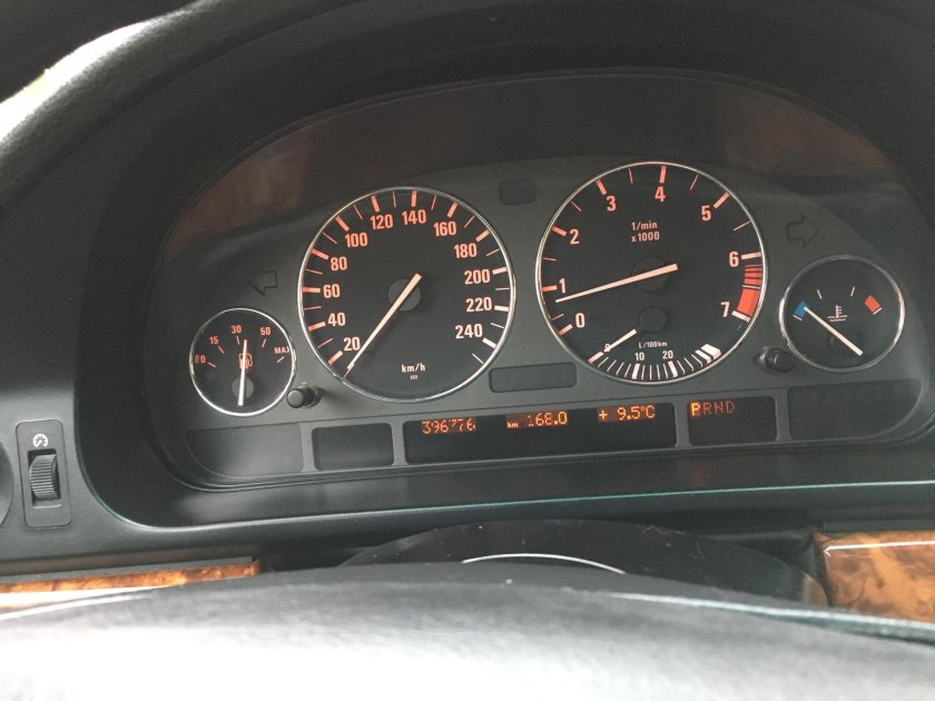 Панель БМВ е39