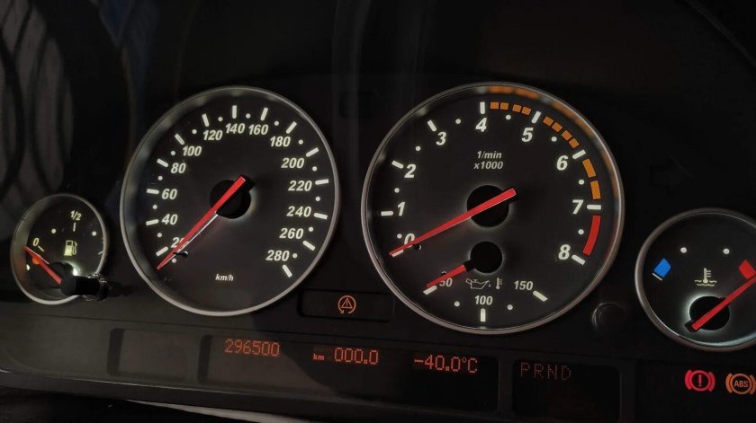 BMW e39 m5 приборка