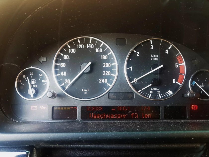 Е39 чек на приборке БМВ