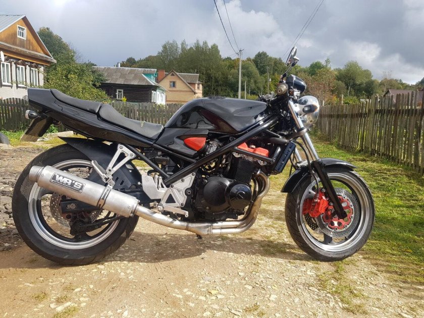 Suzuki bandit gsf 400