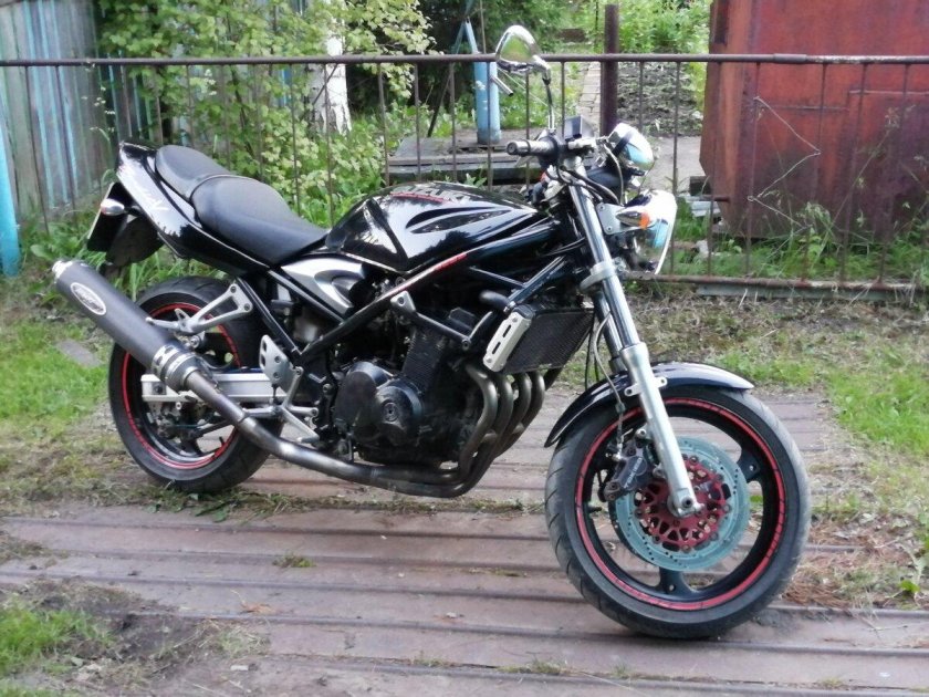 Сузуки бандит 400