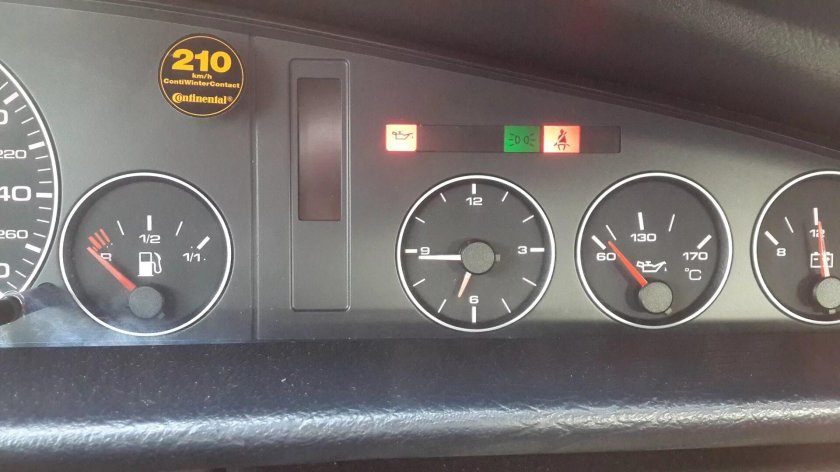 Лампочки в приборную панель Ауди 100 с4