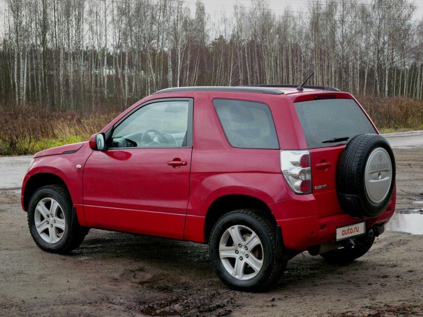 Сузуки трехдверная