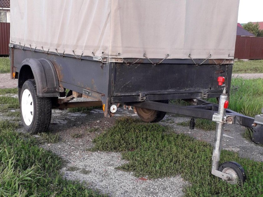 Прицеп к легковому автомобилю