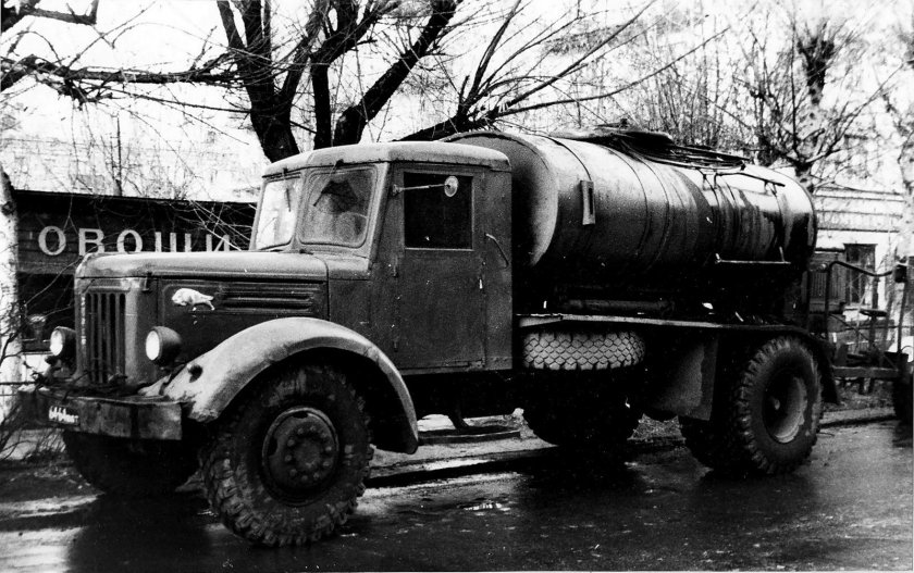МАЗ 200 гудронатор