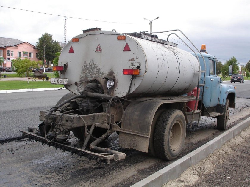 Автогудронатор ДС-39б