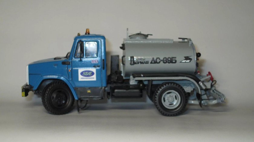 Автогудронатор ДС-39б