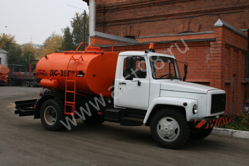 Автогудронатор ДС-39г