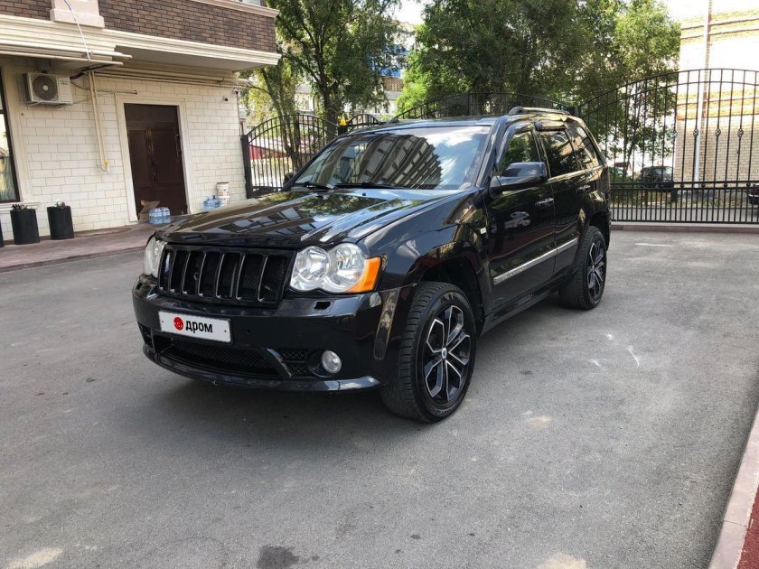 Jeep grand cherokee wk srt8 2008 года
