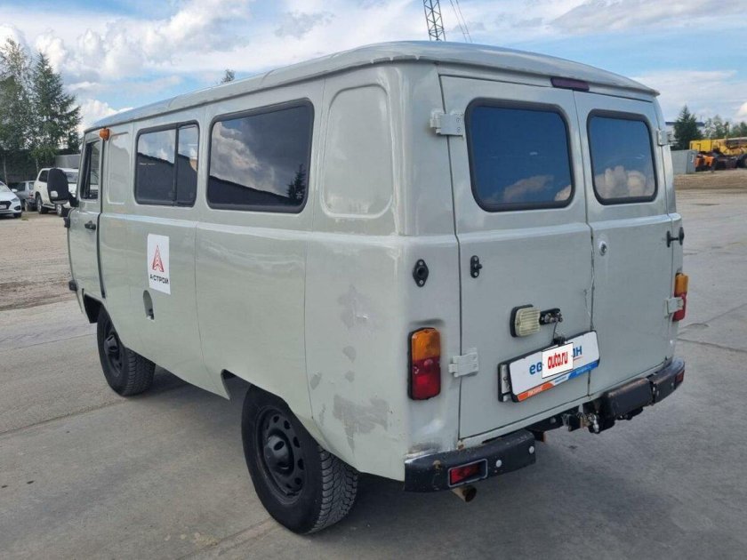 Уаз сгр 390995 «комби» 5 мест