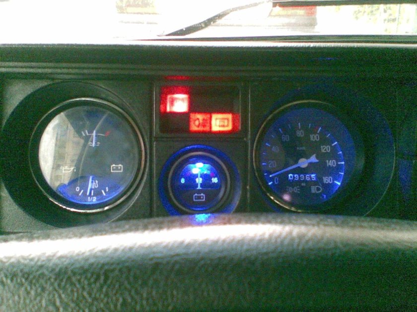 Лампочки в приборную панель ВАЗ 2105