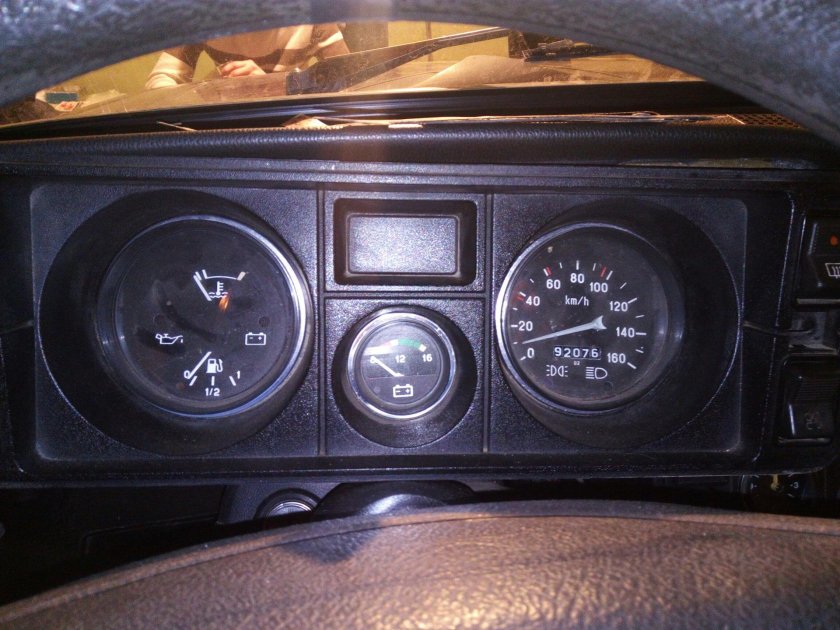 Приборная ваз 2105