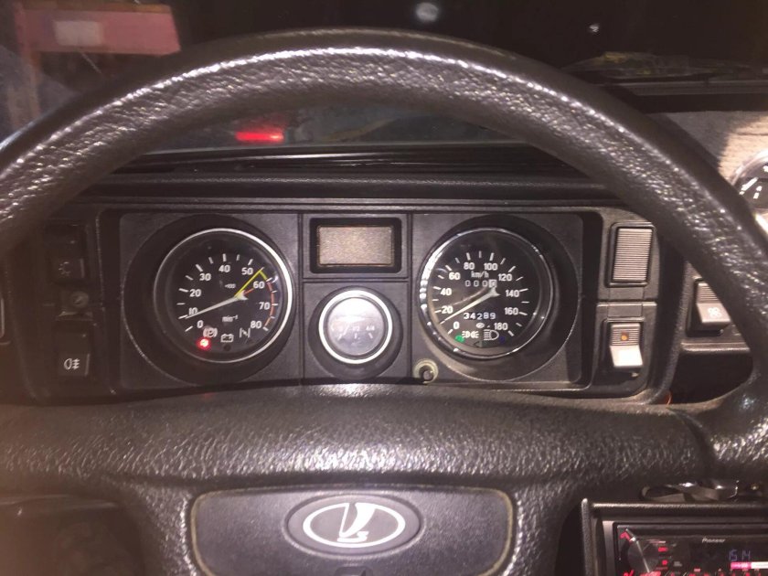 Приборка от ВАЗ 2105