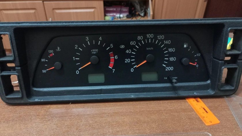 Электронная панель приборов на ВАЗ 2115