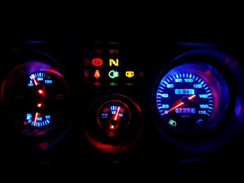 Лампочка подсветки приборов ВАЗ 2105