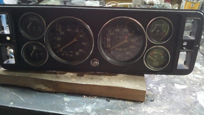 Приборка от ВАЗ 2105