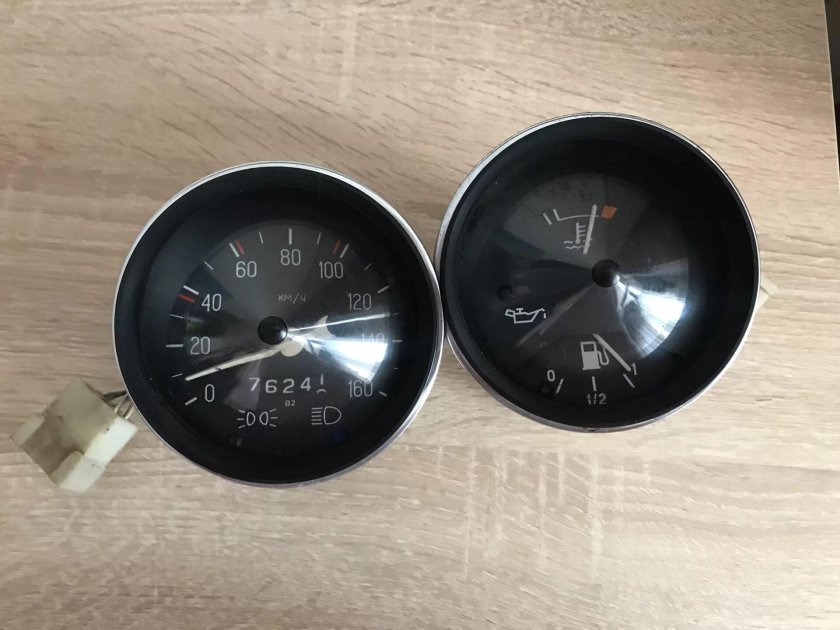 Приборная панель ВАЗ 2105 конусные