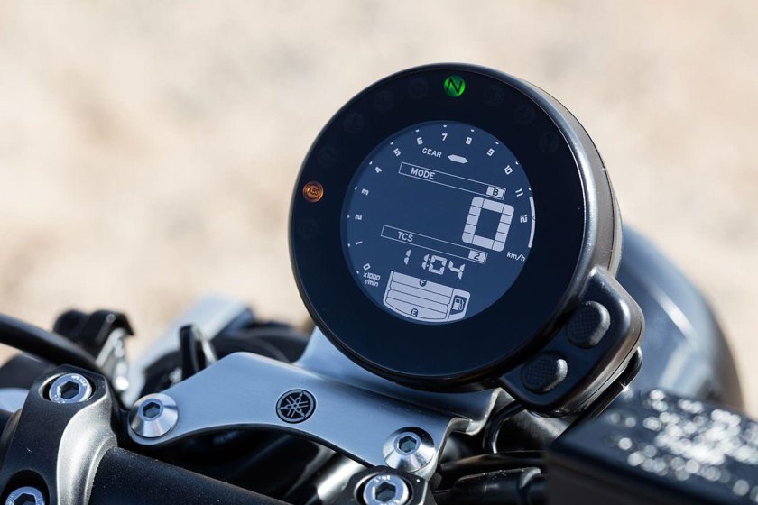 Yamaha xsr900 приборка