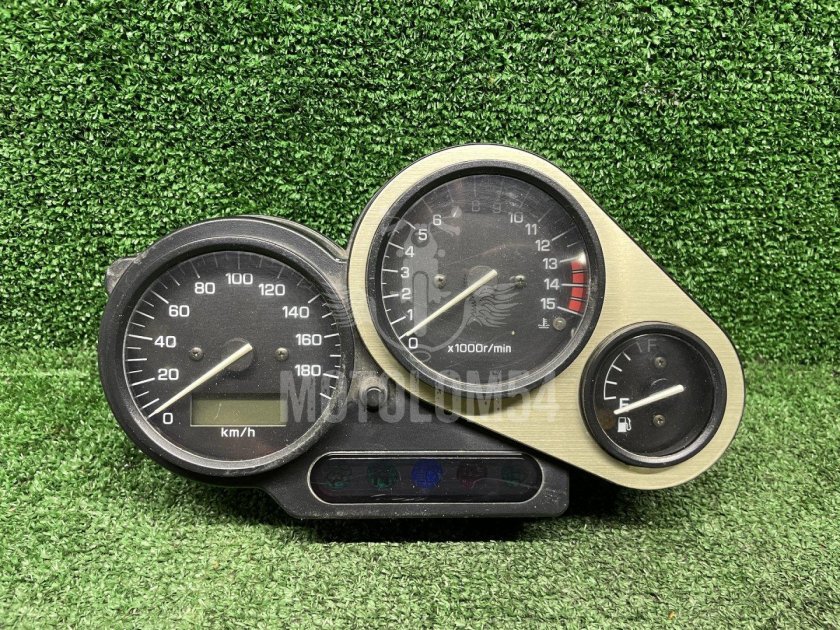 Yamaha fz1 приборная панель