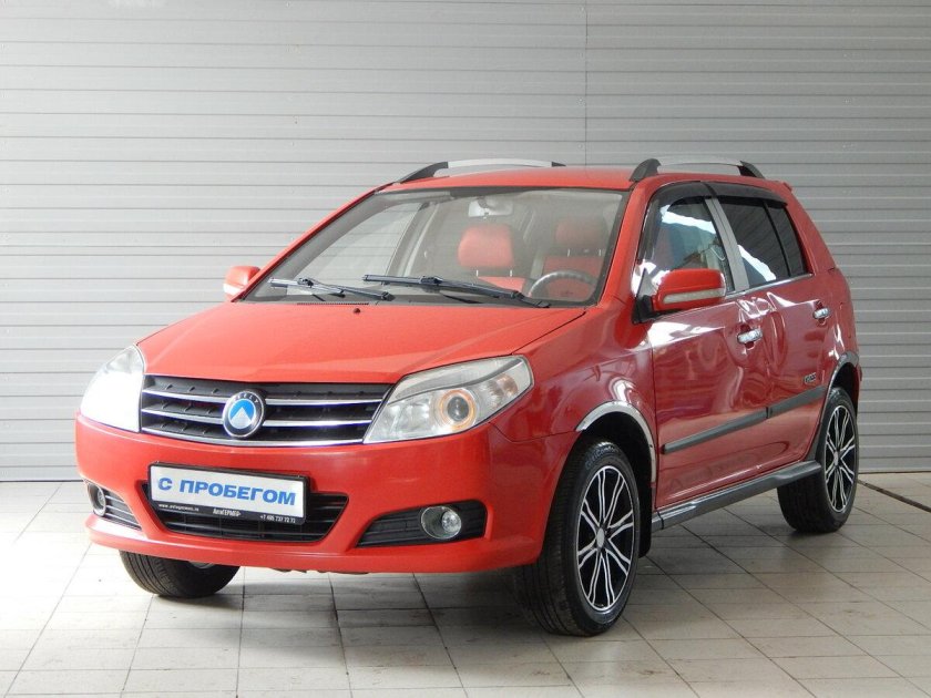 Geely MK Cross 1.5