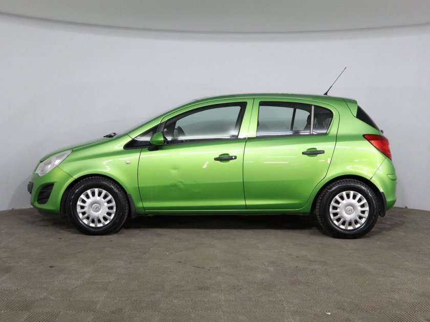 Опель корса 2011