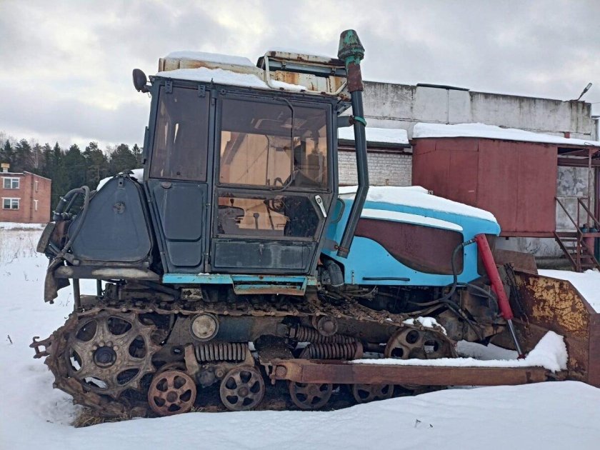 Трактор гусеничный хтз-181