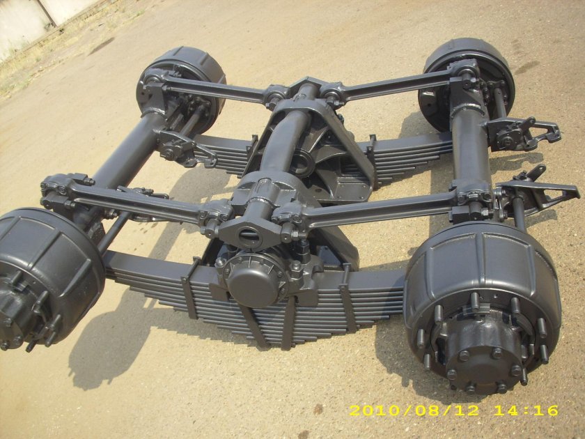 КАМАЗ 55111 задняя балансирная подвеска