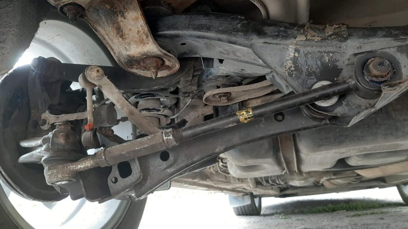 Задняя подвеска Toyota Avensis