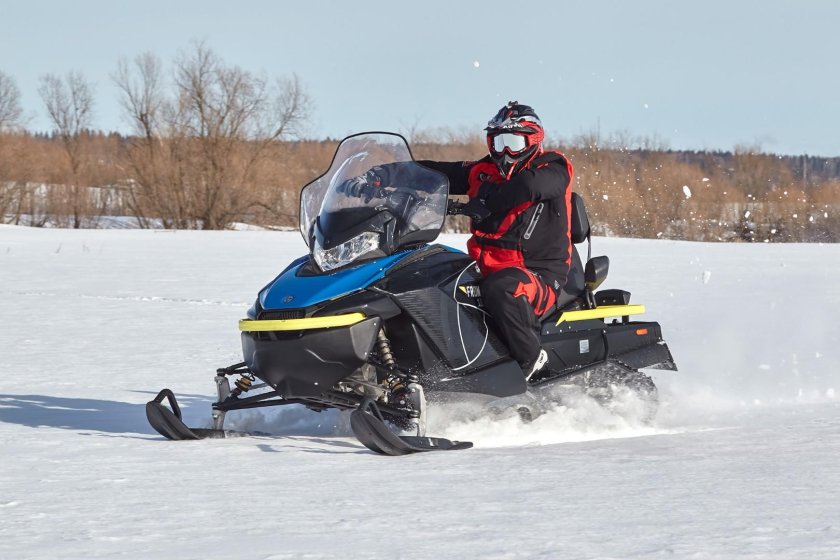 RM Frontier 1000 снегоход