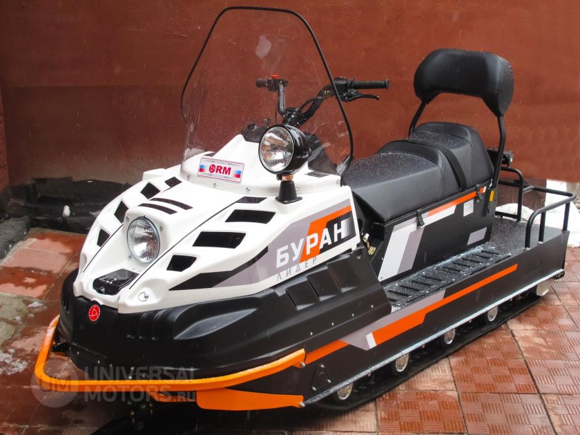 Снегоход русская механика Буран Лидер аде