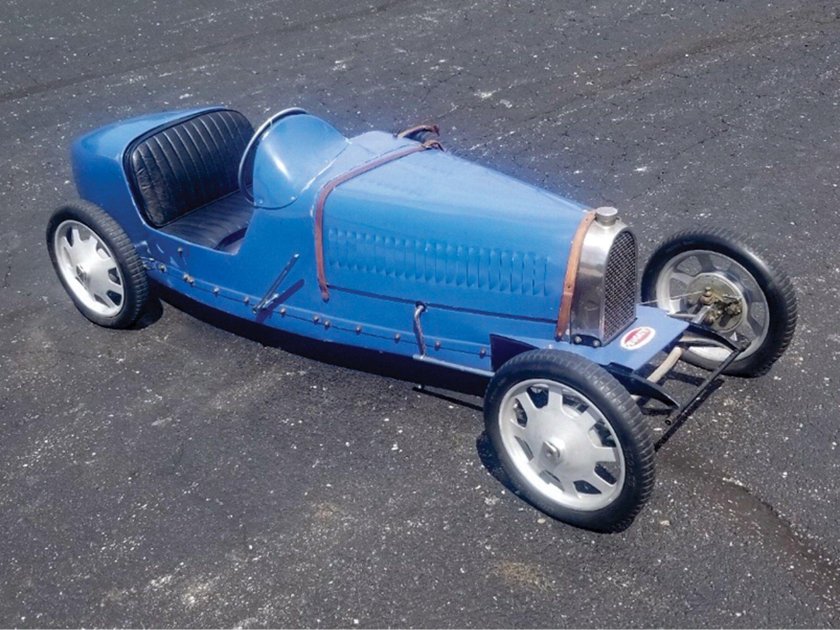 Бугатти Тип 52