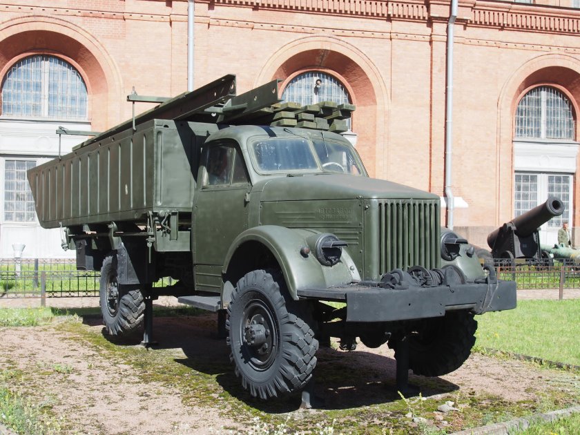 Машина ЗИС 151