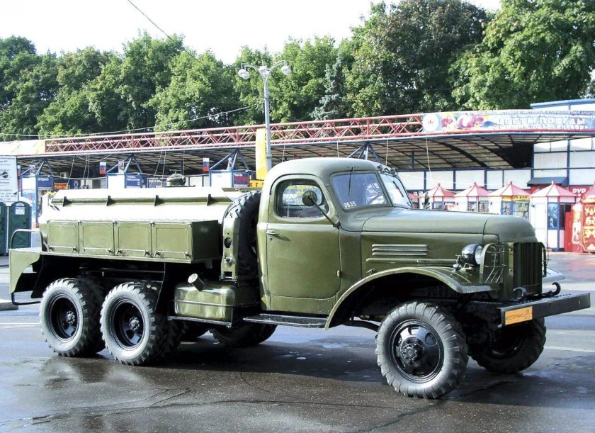 ЗИС-151 бензовоз