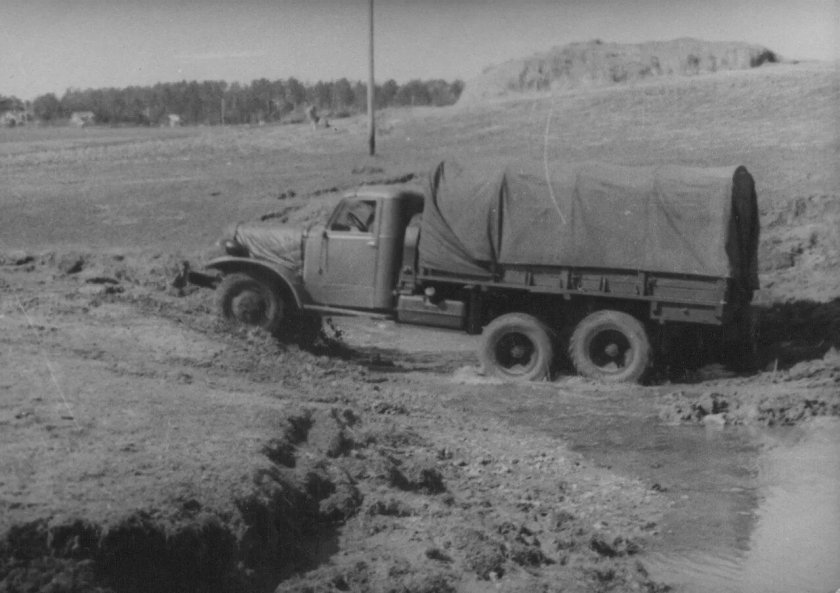 ЗИС-151 седельный тягач