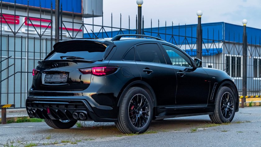 Инфинити в обвесе