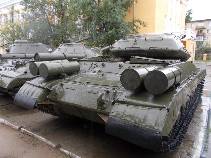 Советский танк ис