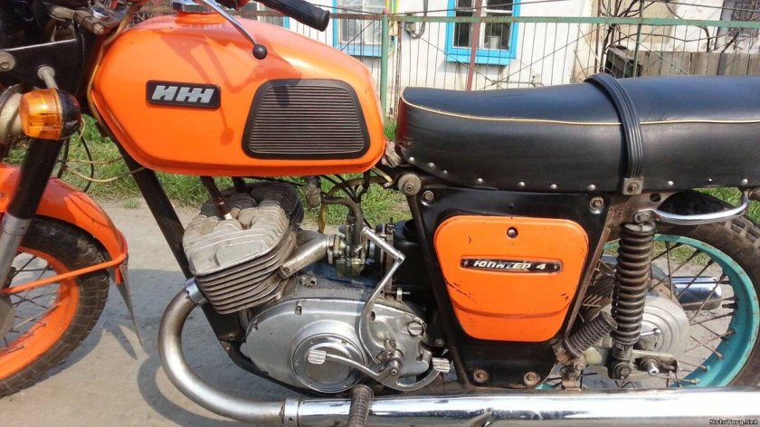 Мотоцикл ИЖ Юпитер 4