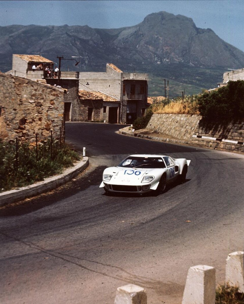 Ford gt40 le mans 1966