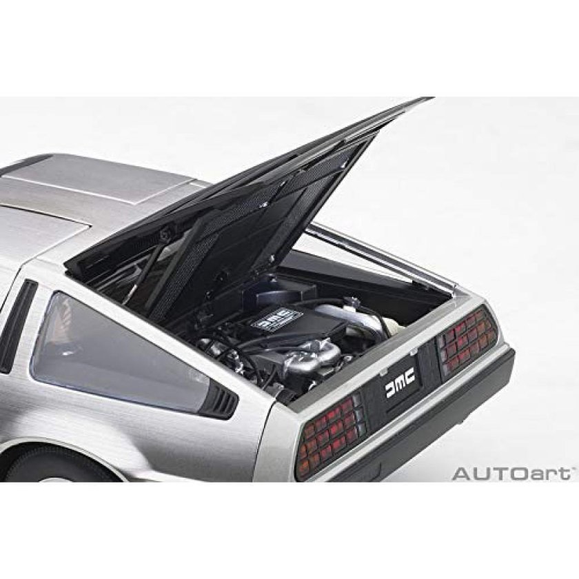 DELOREAN DMC-12 AUTOART 1 18